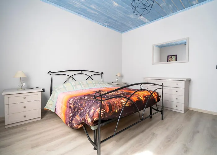 Leandra San Costanzo