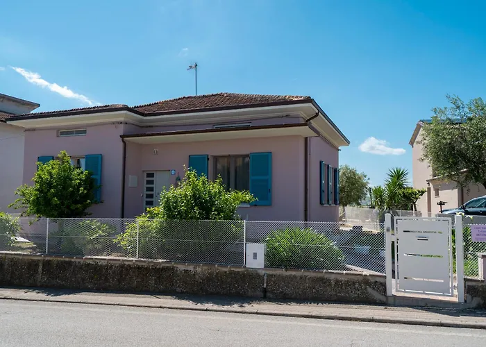 Leandra * San Costanzo