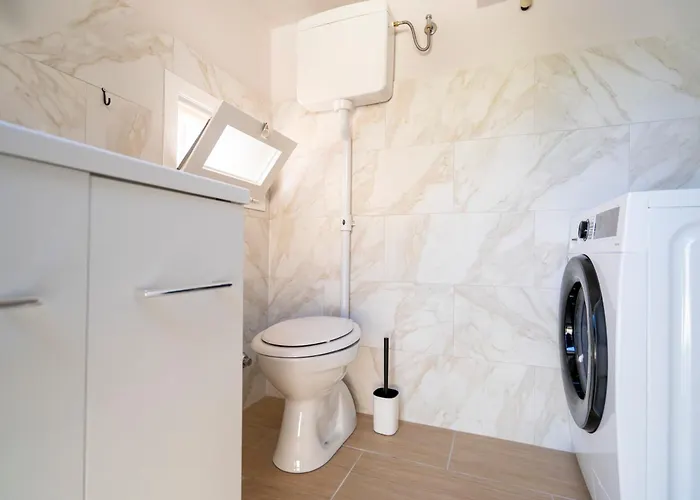 Holiday home Leandra San Costanzo